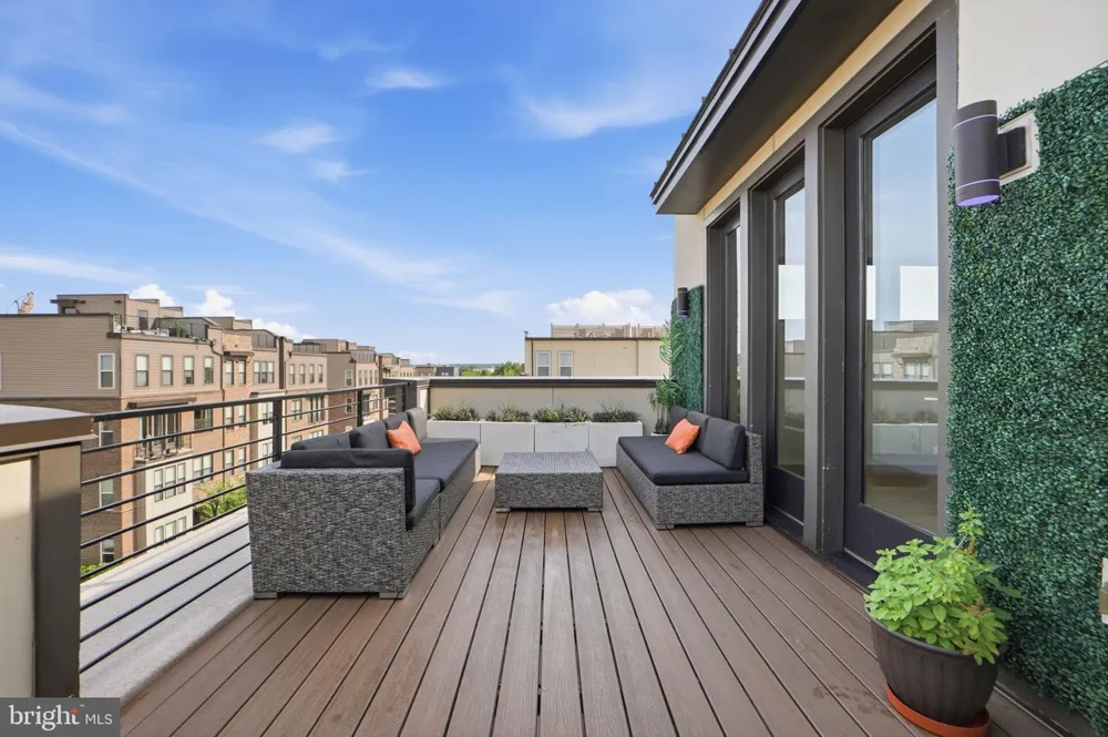 14339 BECKETT GLEN CIRCLE Chantilly, VA 20151