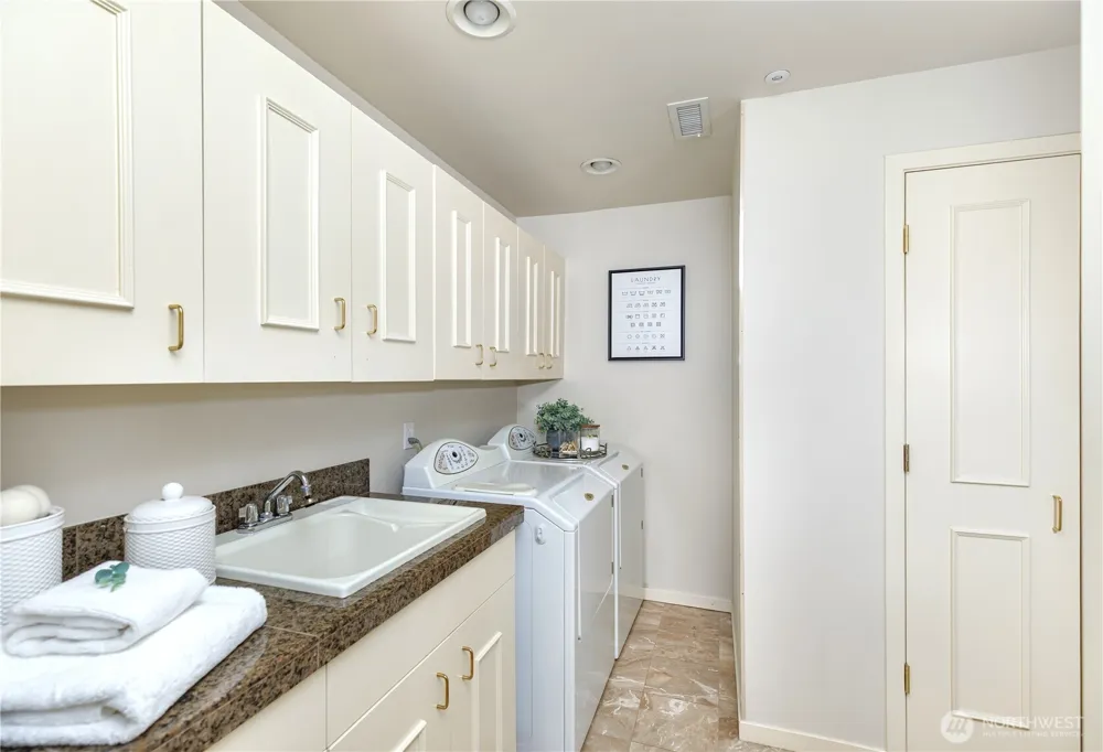 11122 NE 41st Drive #35 Kirkland, WA 98033