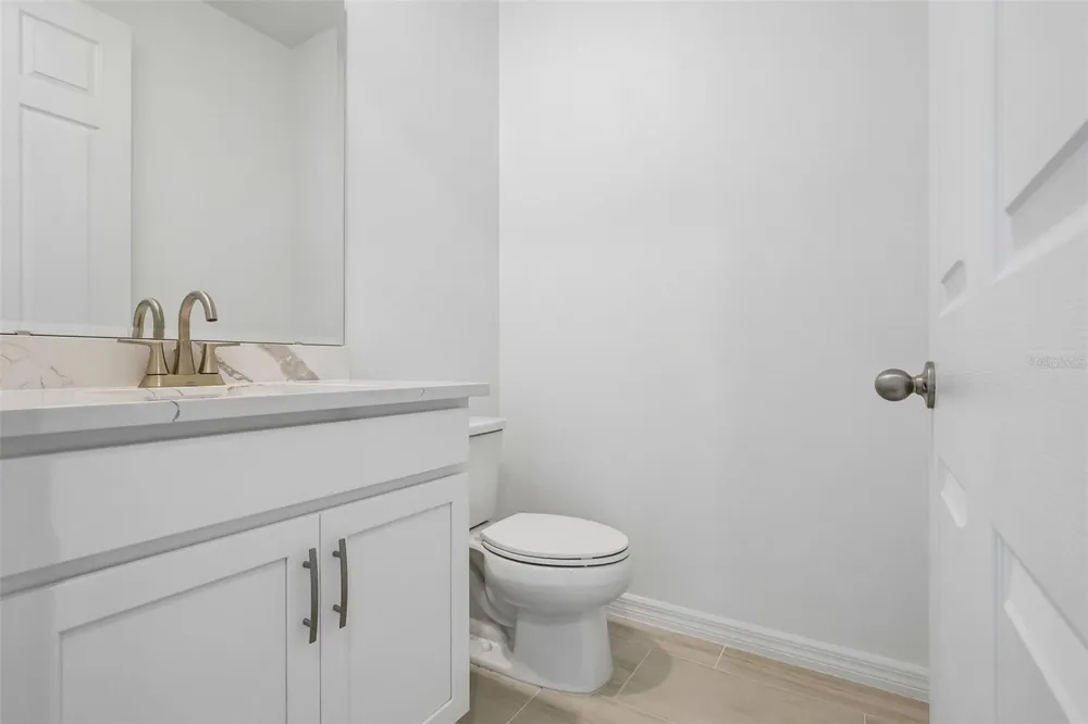 2692 CAVANAUGH DRIVE Orlando, FL 32817