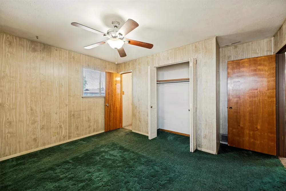 5213 Bonnie Wayne Street Haltom City, TX 76117