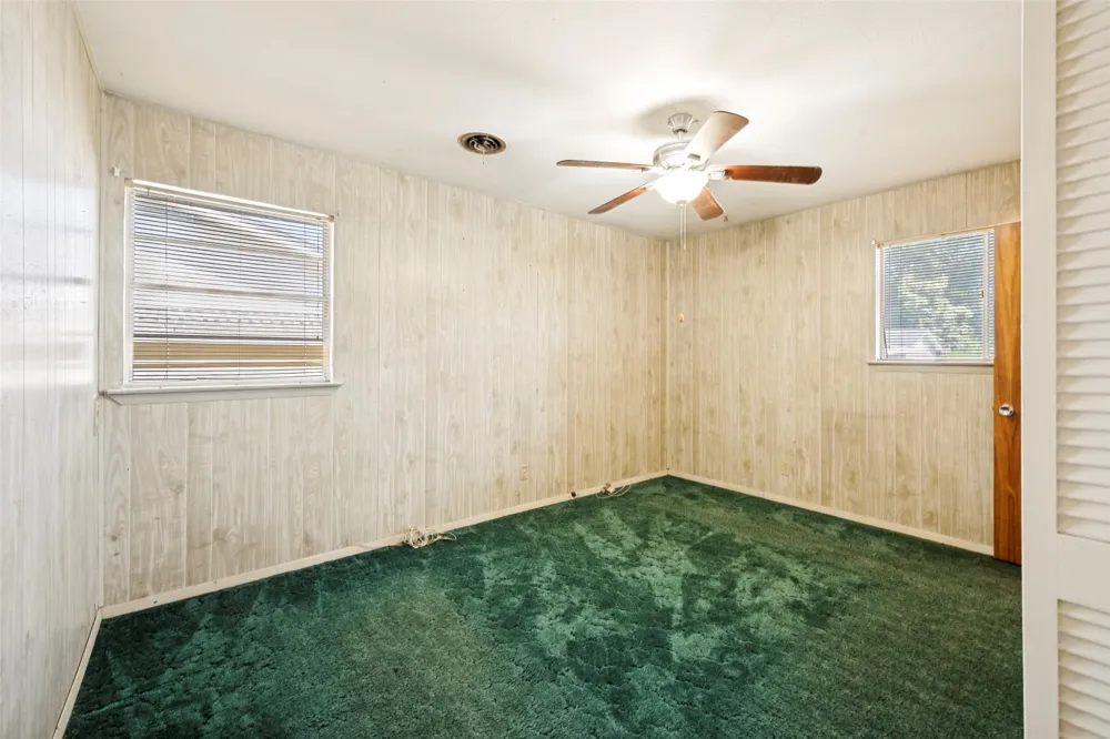 5213 Bonnie Wayne Street Haltom City, TX 76117