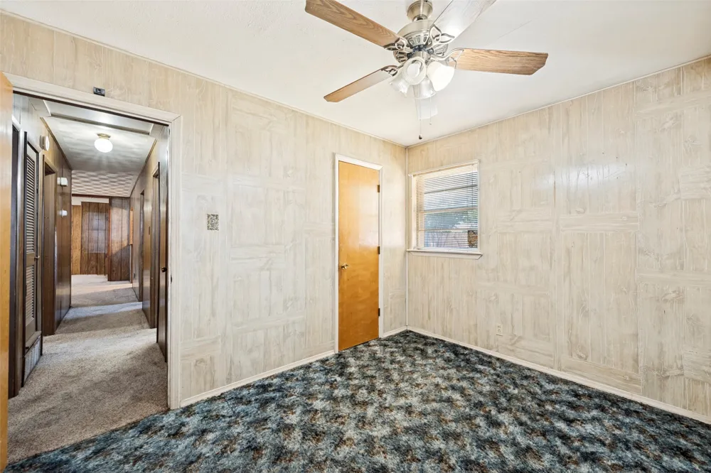 5213 Bonnie Wayne Street Haltom City, TX 76117