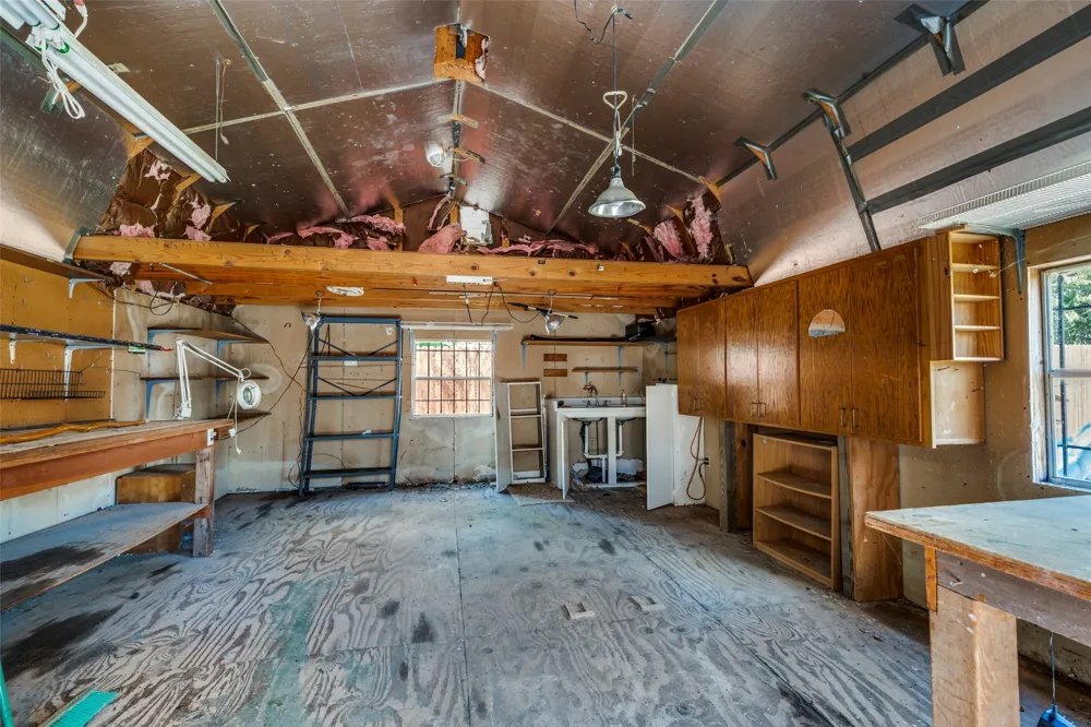 5213 Bonnie Wayne Street Haltom City, TX 76117
