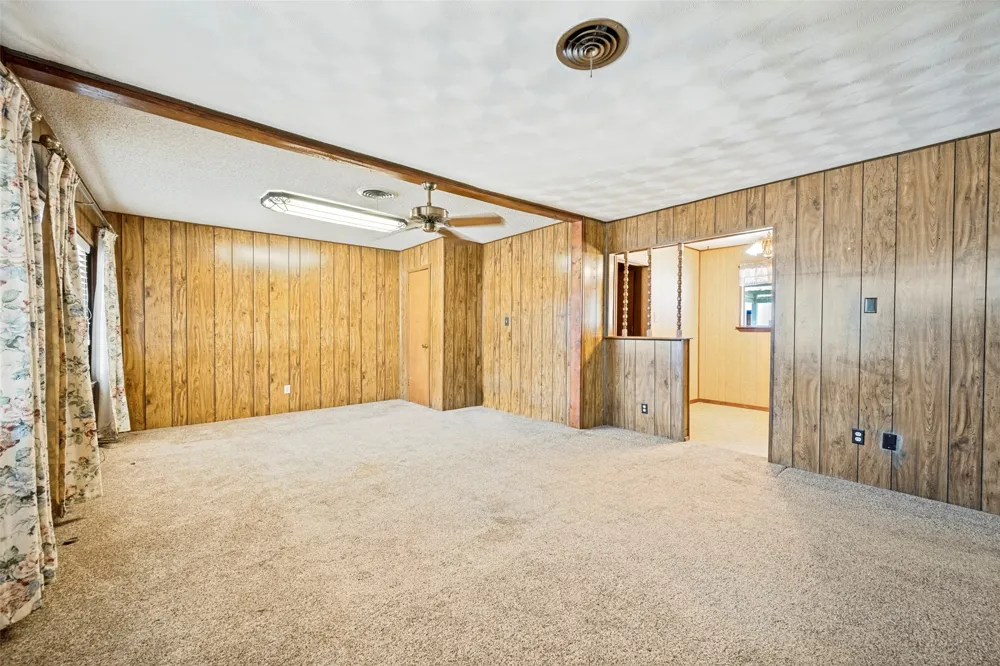 5213 Bonnie Wayne Street Haltom City, TX 76117