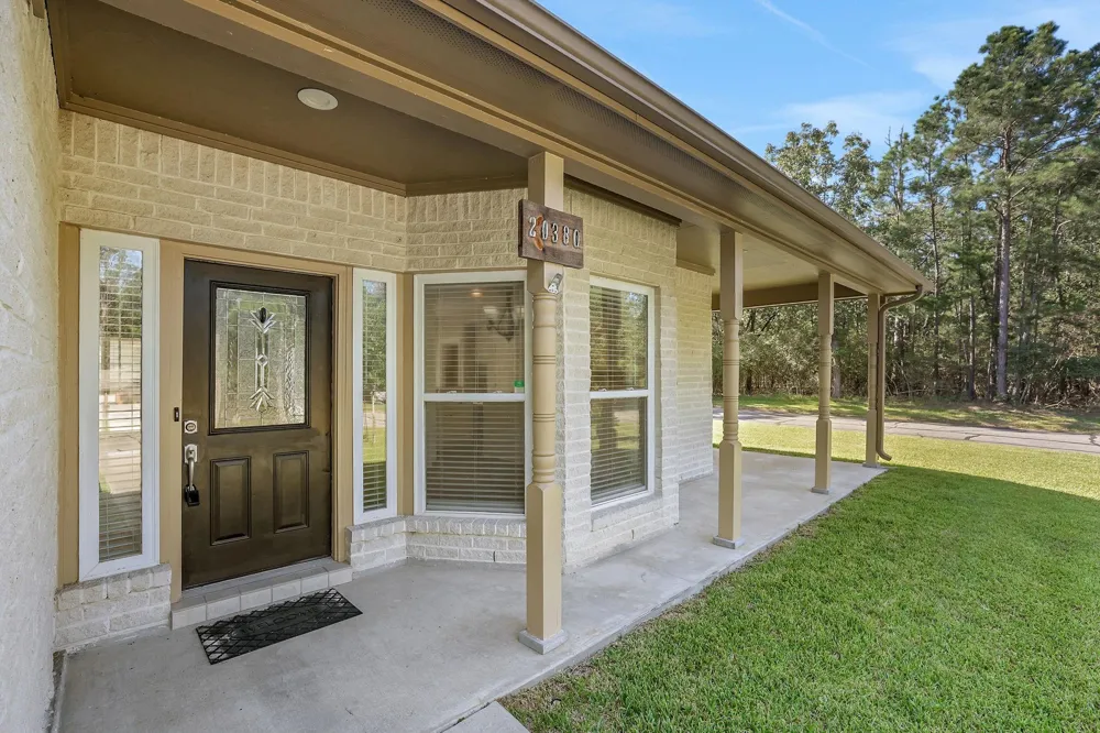 20380 Doral Drive Huntsville, TX 77320