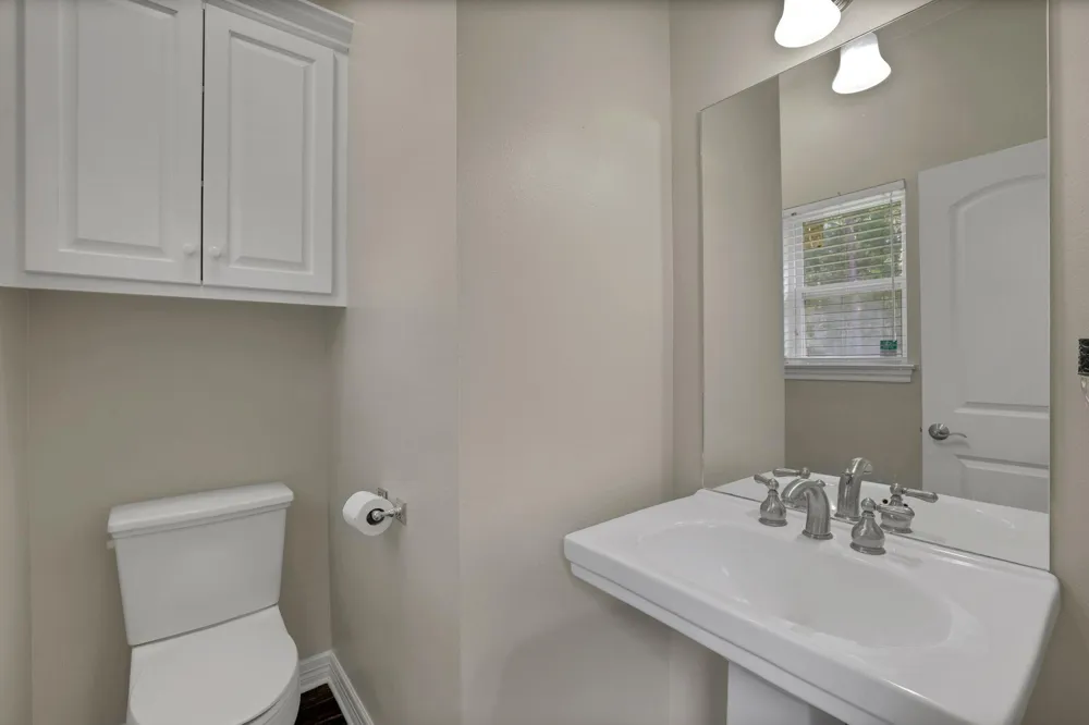 20380 Doral Drive Huntsville, TX 77320