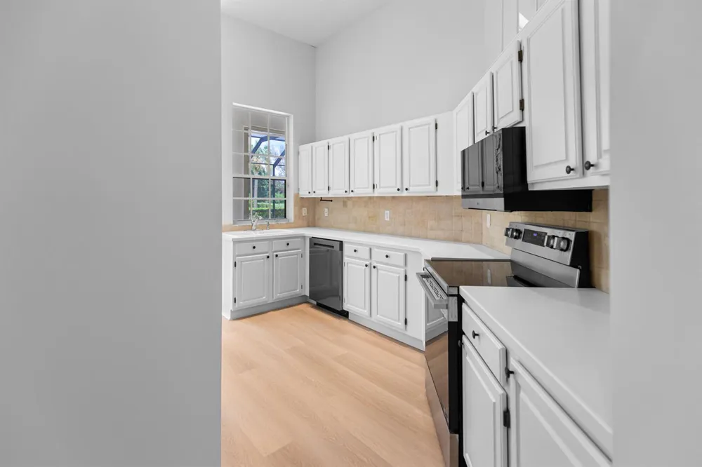 9408 Meadowood Drive Fort Pierce, FL 34951