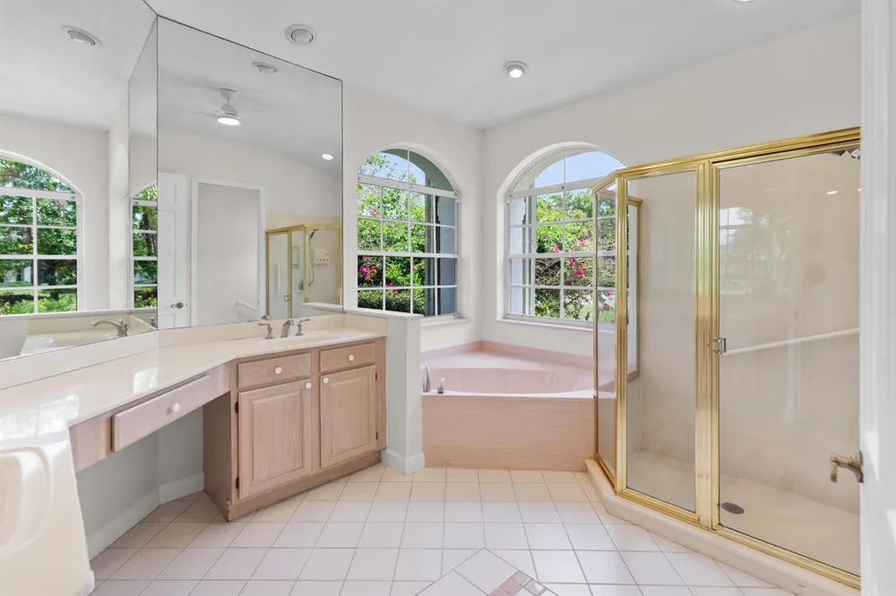 9408 Meadowood Drive Fort Pierce, FL 34951