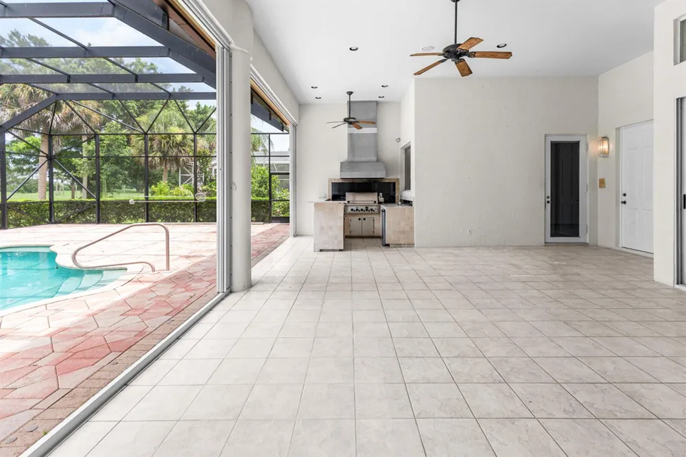 9408 Meadowood Drive Fort Pierce, FL 34951