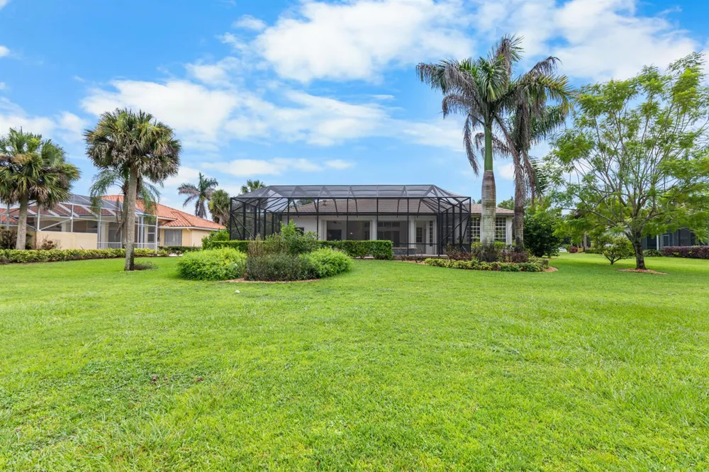 9408 Meadowood Drive Fort Pierce, FL 34951