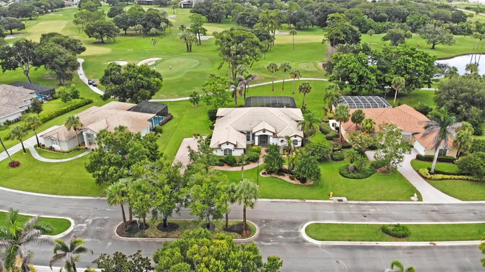 9408 Meadowood Drive Fort Pierce, FL 34951