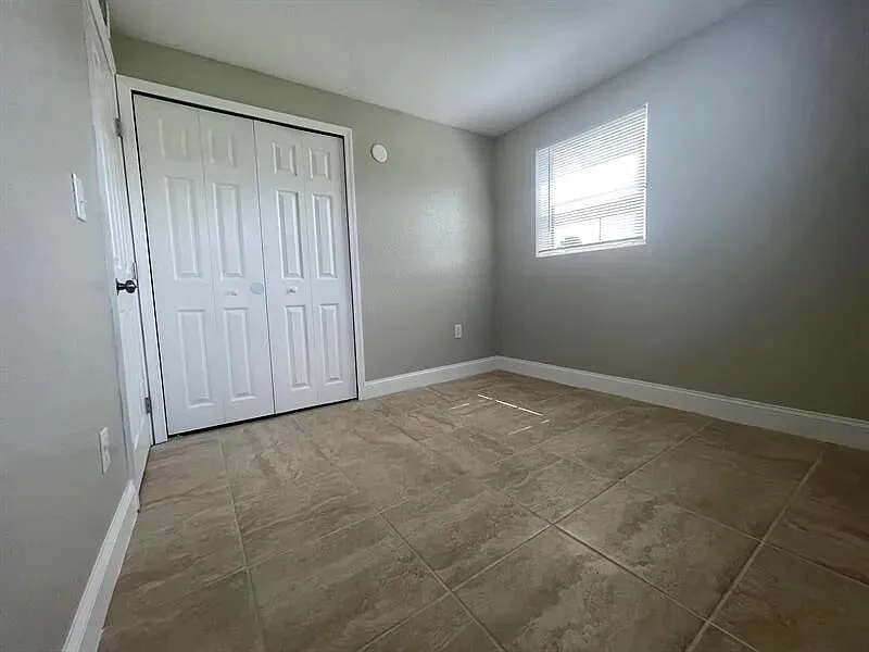 2505 AVENUE L Fort Pierce, FL 34947