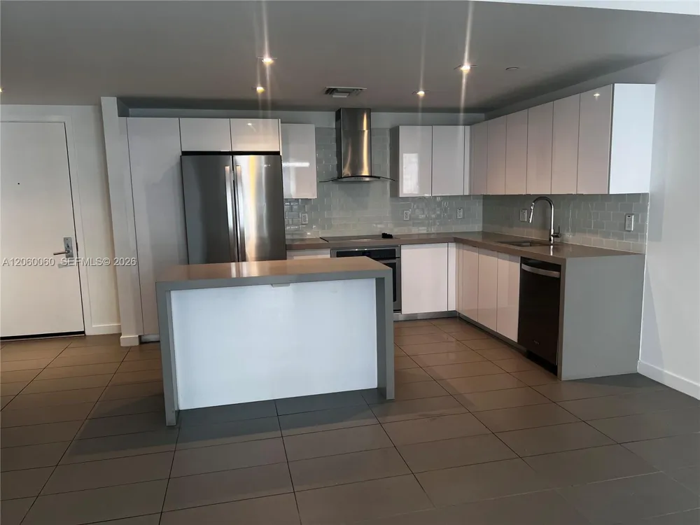 1600 NE 1st Ave #1219 Miami, FL 33132