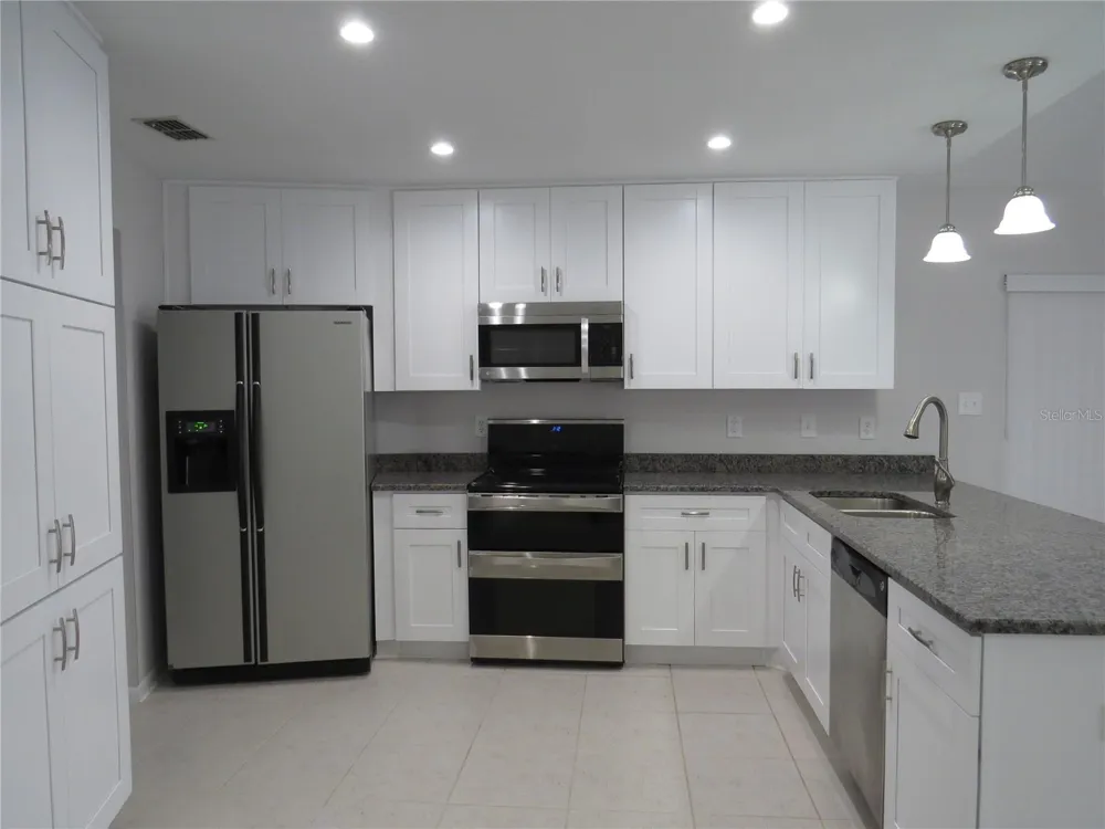 4023 PADDLEWHEEL DRIVE Brandon, FL 33511