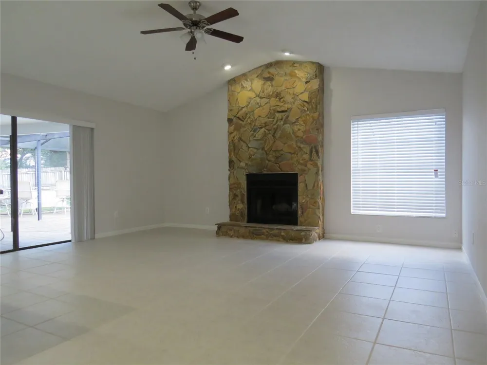 4023 PADDLEWHEEL DRIVE Brandon, FL 33511