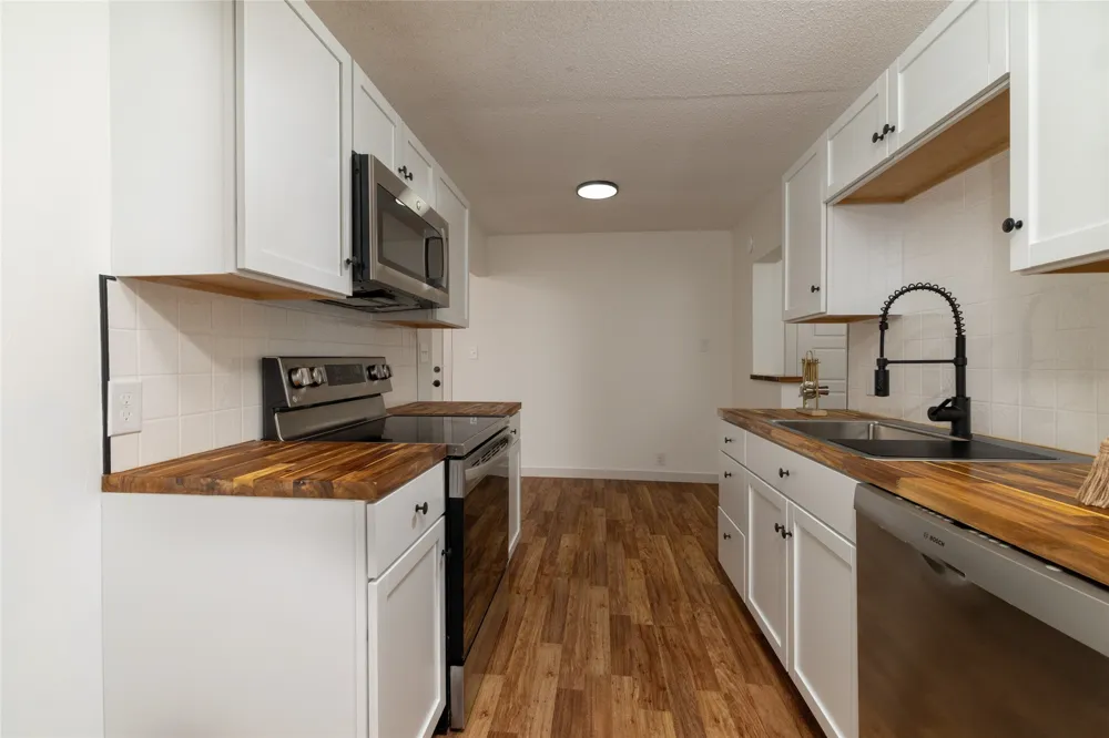 6886 County Road 2550 Quinlan, TX 75474