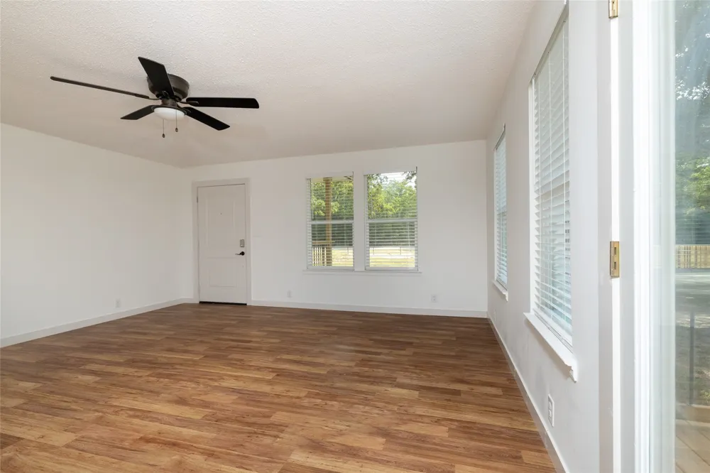 6886 County Road 2550 Quinlan, TX 75474