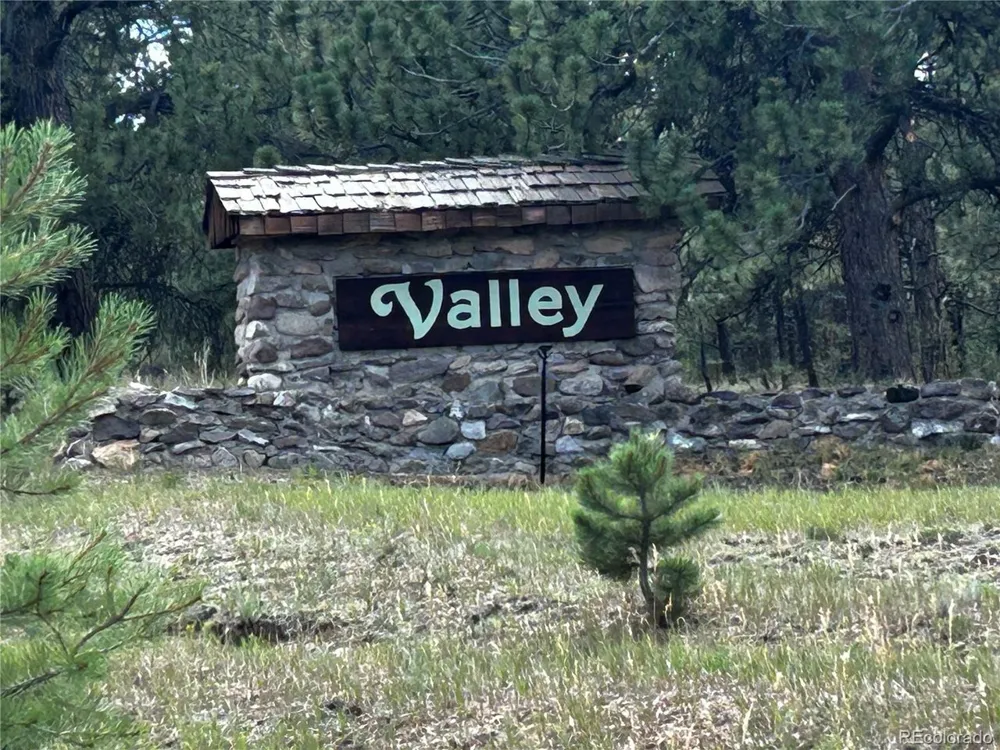 525 County Road 321 Westcliffe, CO 81252
