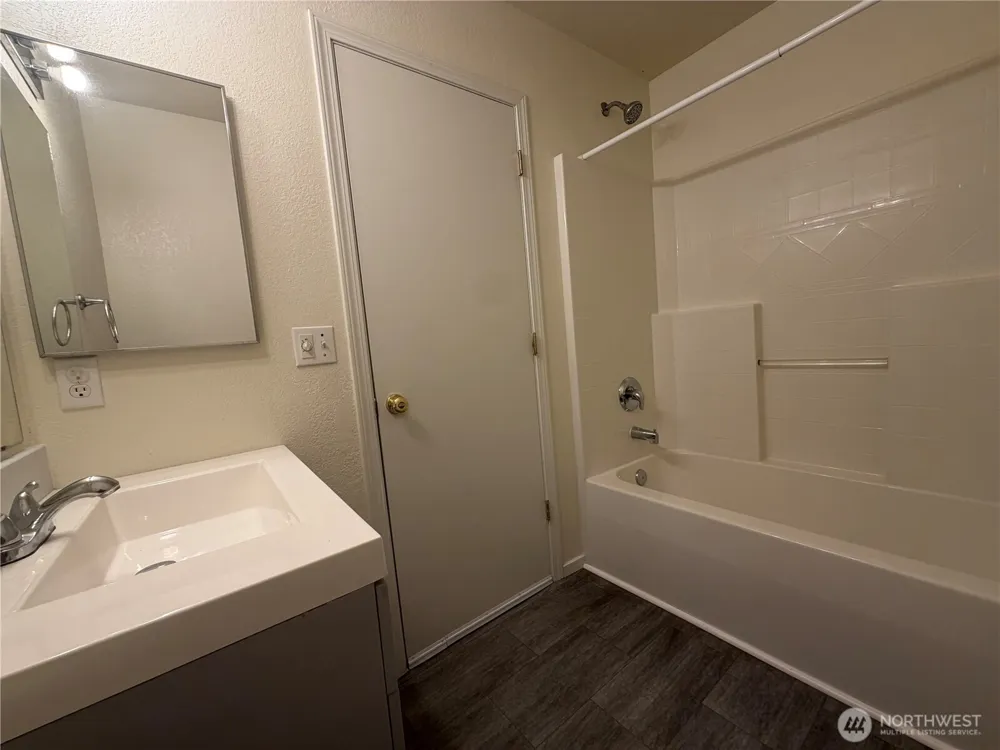 1626 Sundrop Lane SE Tumwater, WA 98501