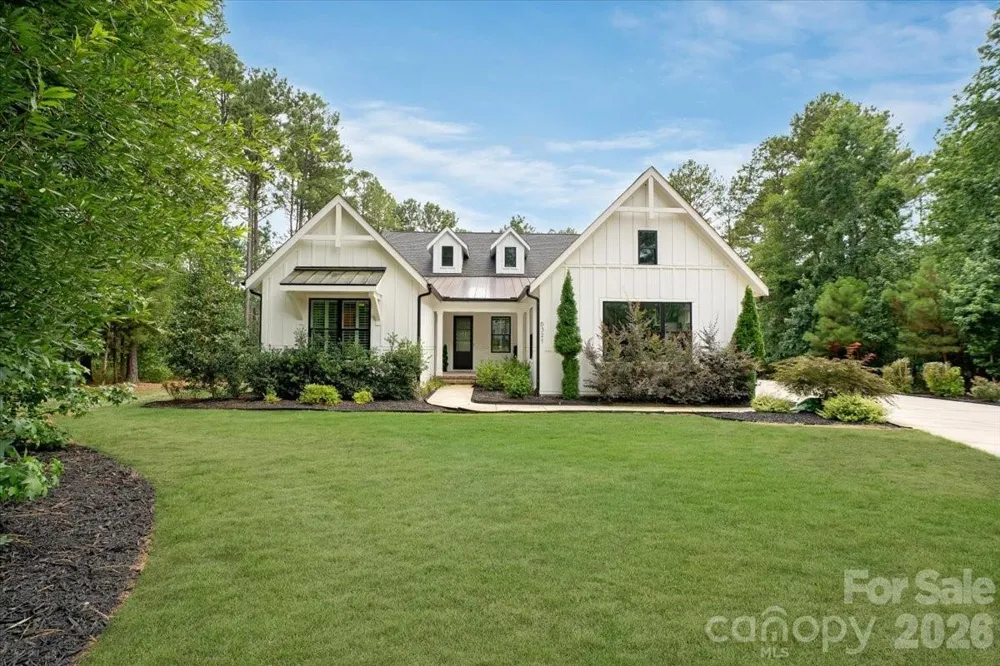 6321 Chimney Bluff Road Lancaster, SC 29720