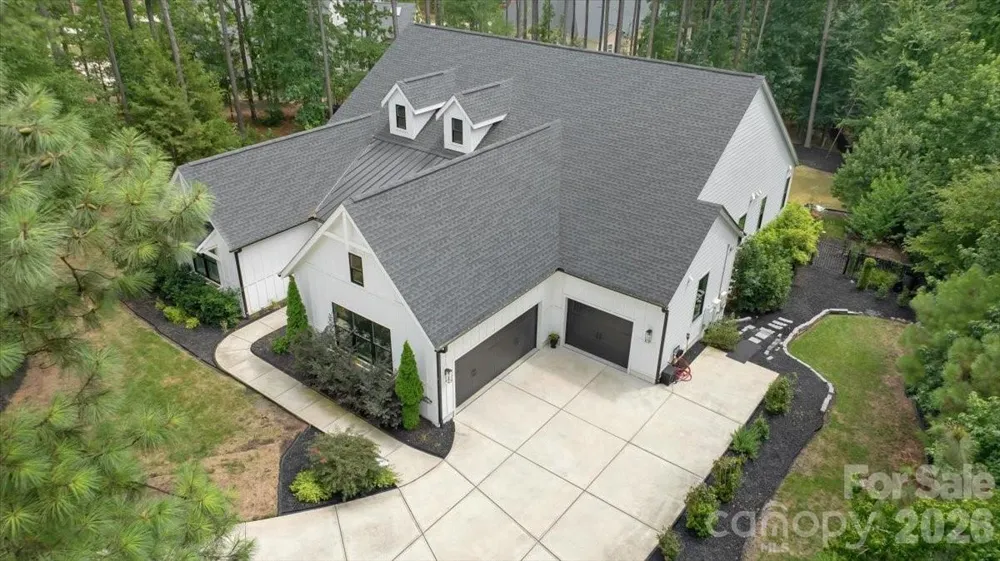6321 Chimney Bluff Road Lancaster, SC 29720