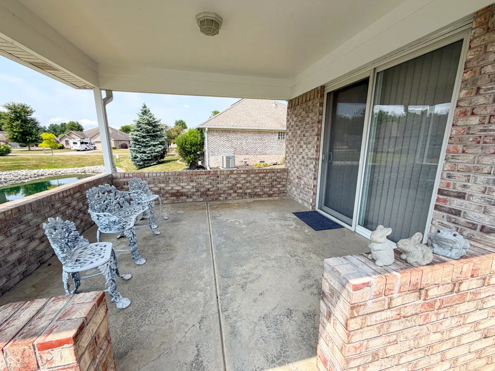 1119 Manchester Drive Brownsburg, IN 46112