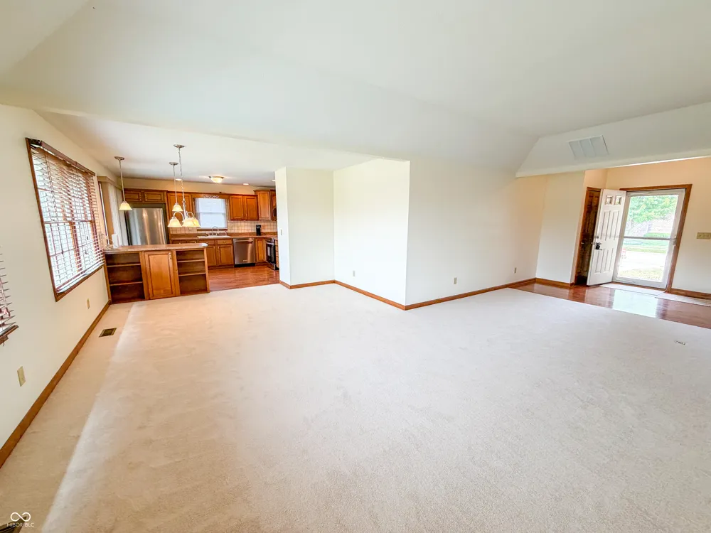 1119 Manchester Drive Brownsburg, IN 46112