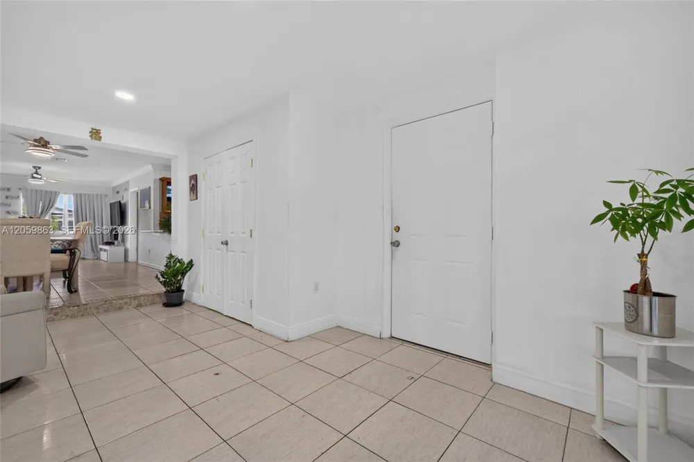 12015 SW 188 ST Miami, FL 33177