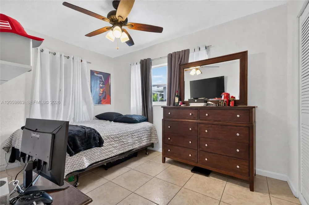 12015 SW 188 ST Miami, FL 33177