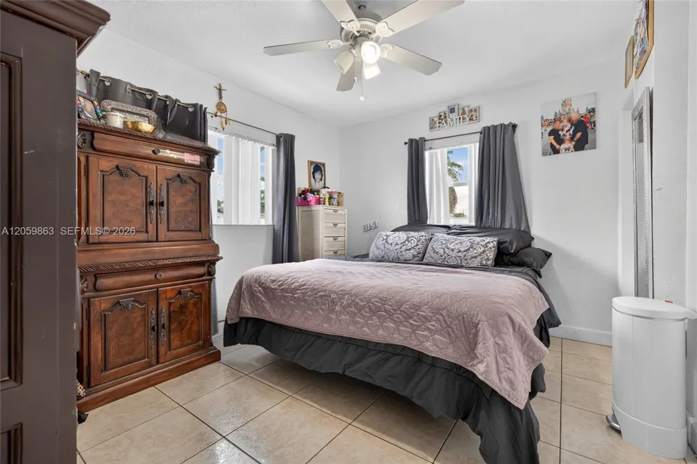 12015 SW 188 ST Miami, FL 33177