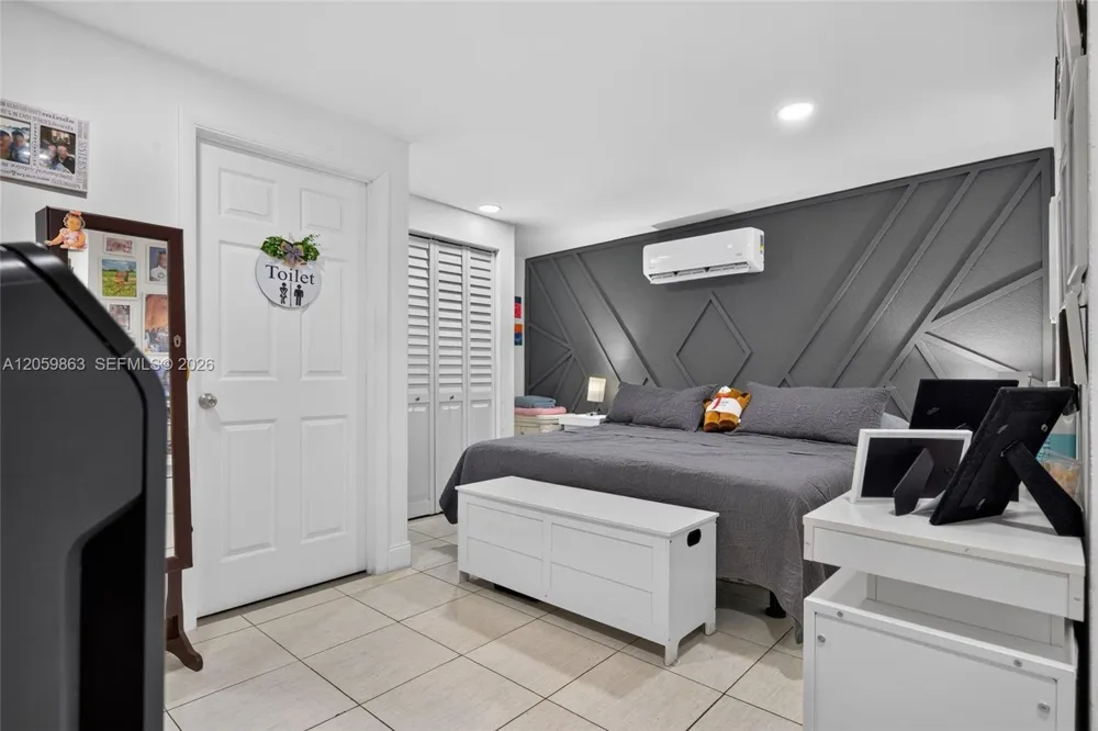 12015 SW 188 ST Miami, FL 33177