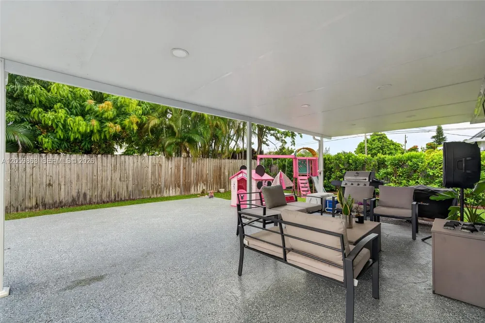 12015 SW 188 ST Miami, FL 33177
