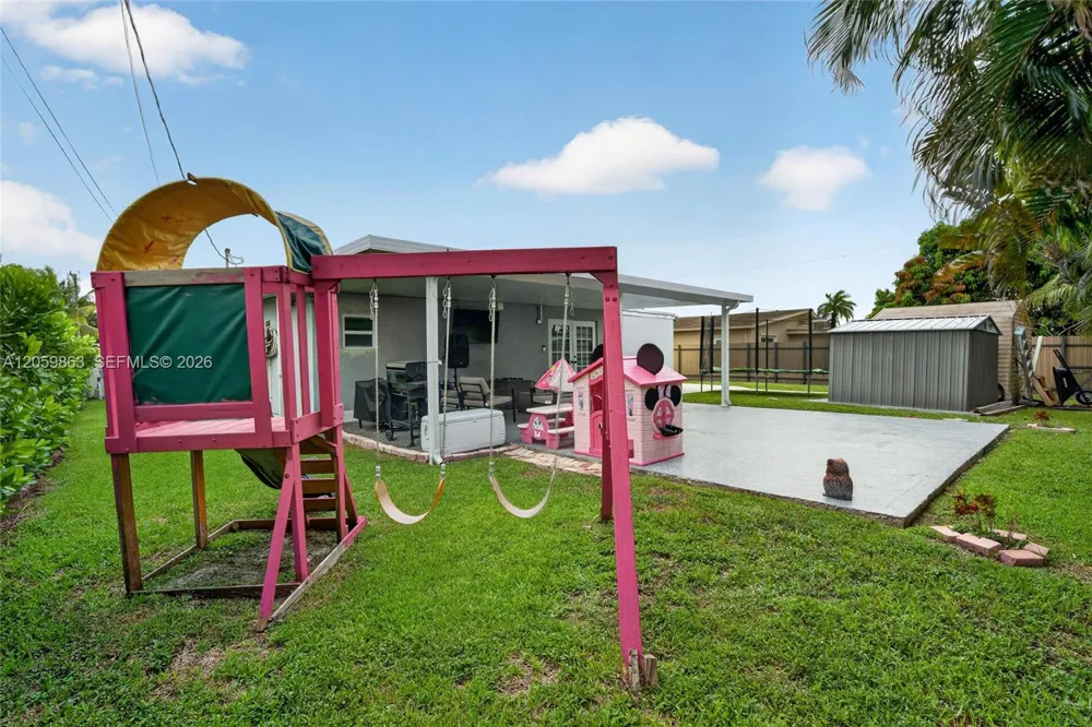 12015 SW 188 ST Miami, FL 33177
