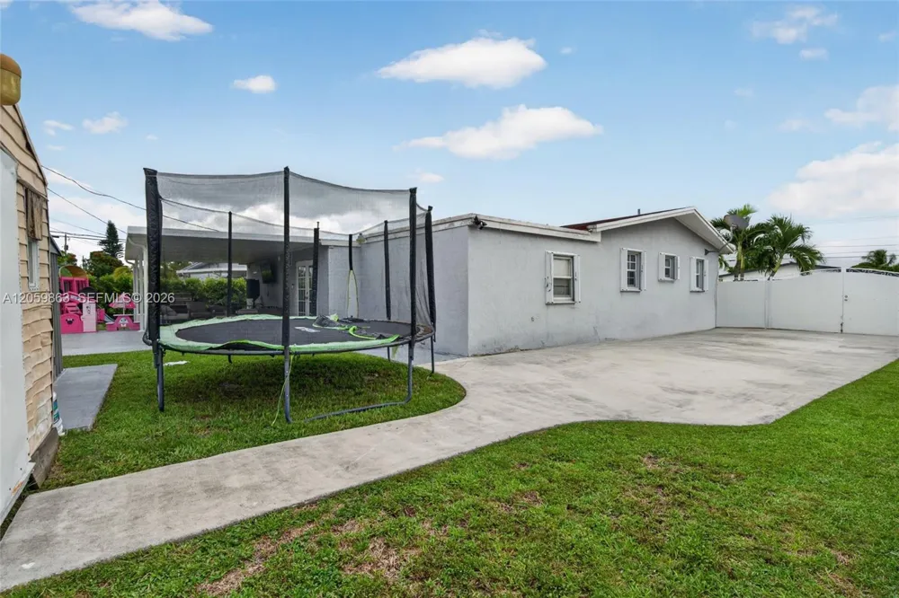 12015 SW 188 ST Miami, FL 33177