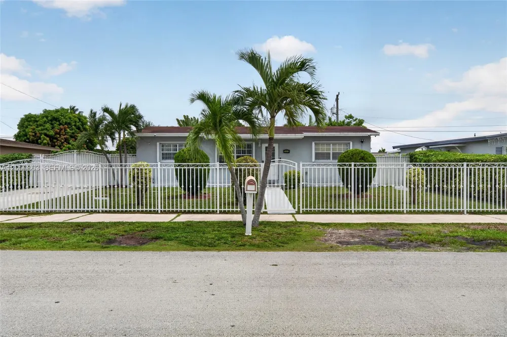 12015 SW 188 ST Miami, FL 33177