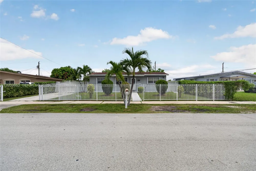 12015 SW 188 ST Miami, FL 33177