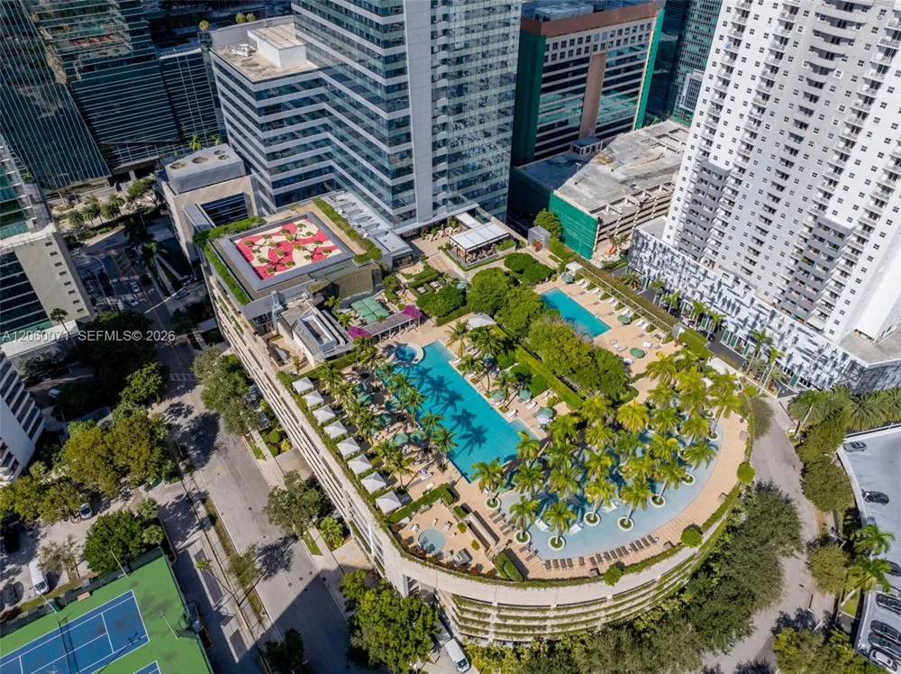 1435 Brickell Ave #3212 Miami, FL 33131