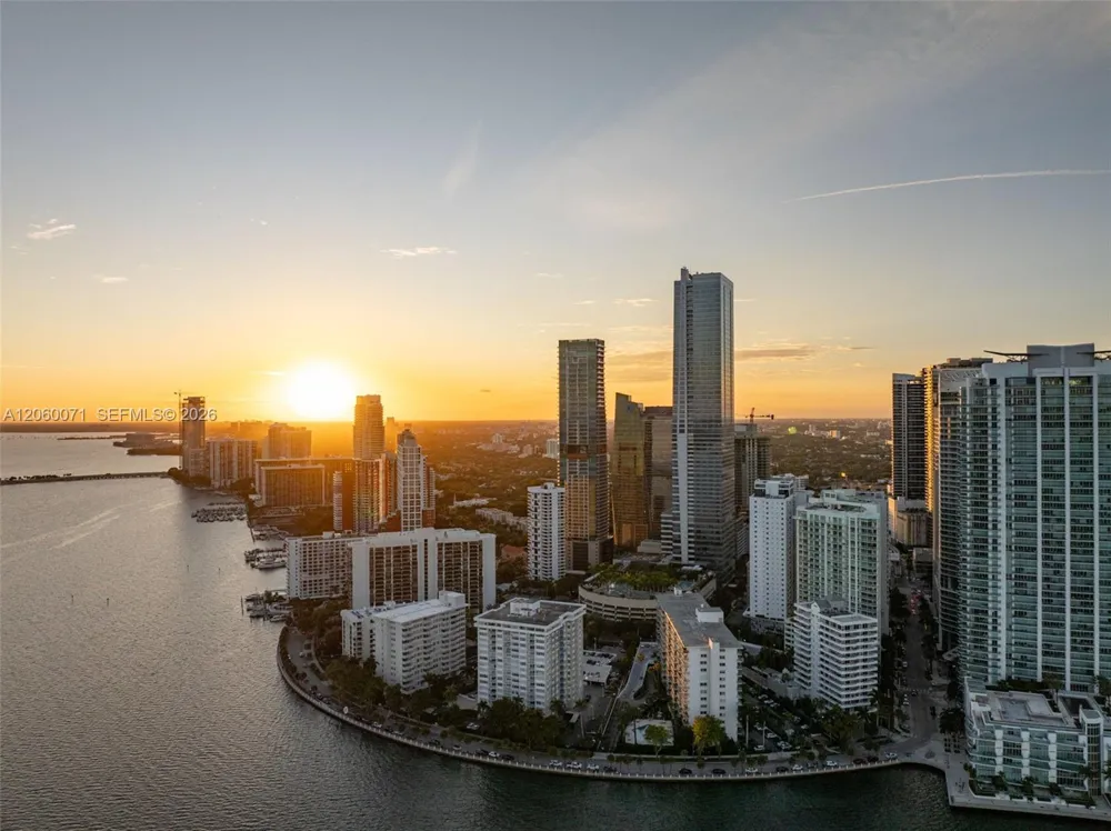 1435 Brickell Ave #3212 Miami, FL 33131