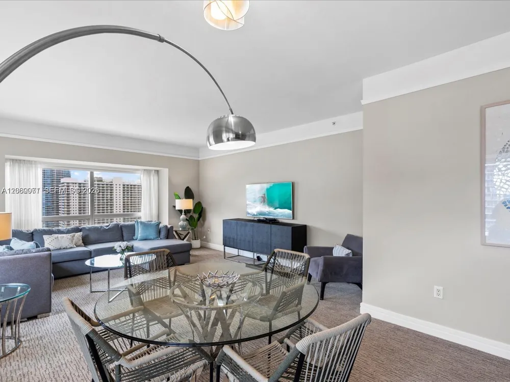1435 Brickell Ave #3212 Miami, FL 33131
