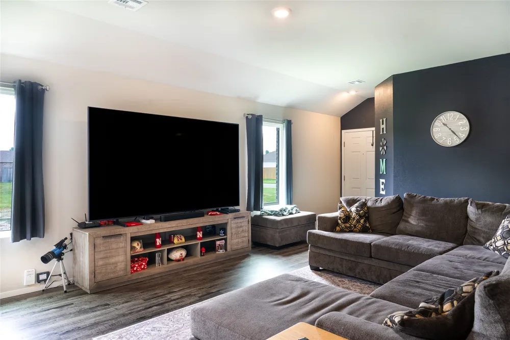 20779 McKellop Drive Kellyville, OK 74039