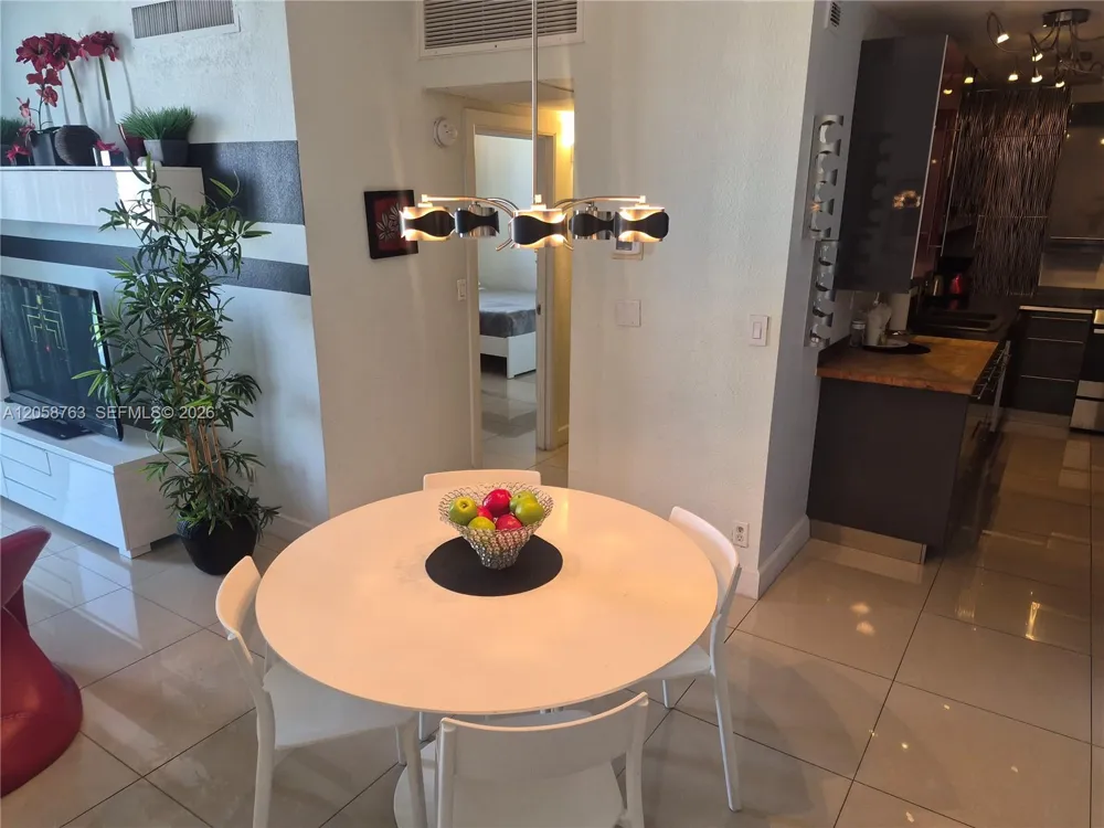 3901 S Ocean Dr #PH16R Hollywood, FL 33019