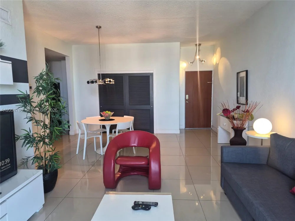 3901 S Ocean Dr #PH16R Hollywood, FL 33019