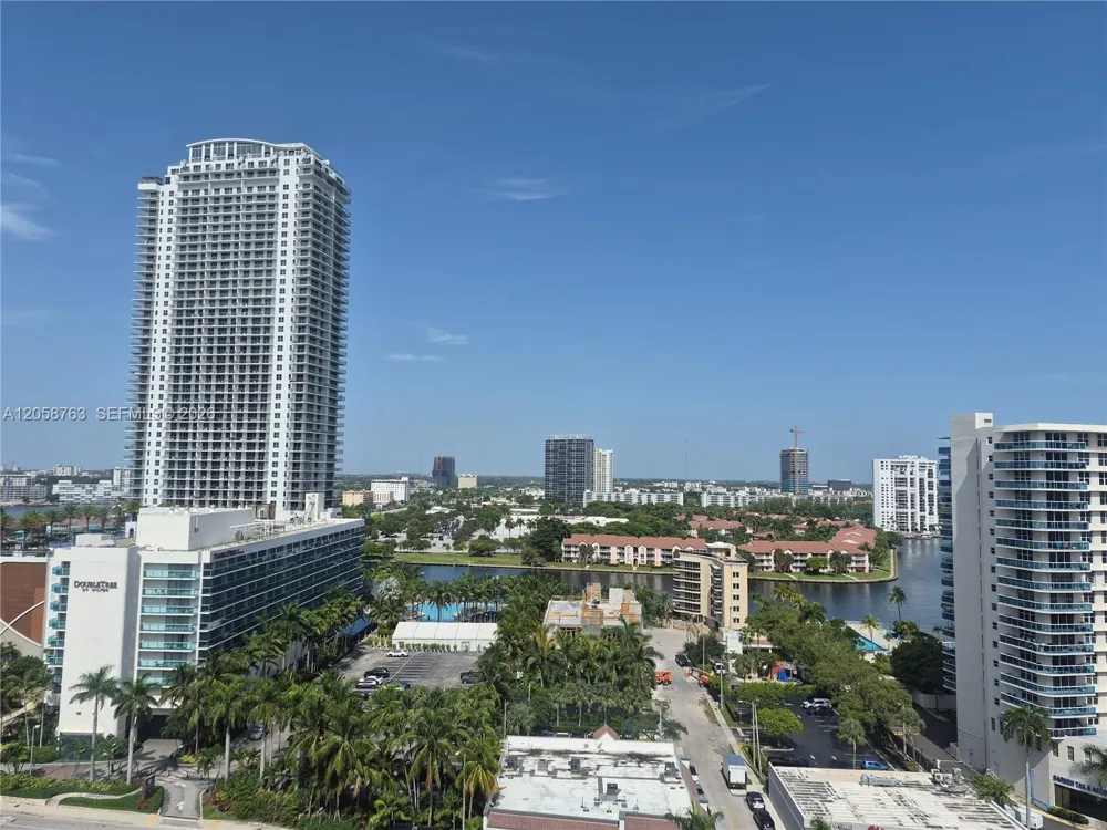 3901 S Ocean Dr #PH16R Hollywood, FL 33019