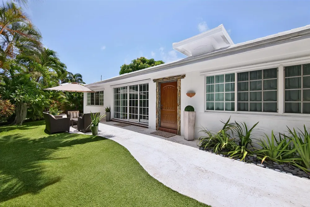 1929 S Ocean Drive Fort Lauderdale, FL 33316