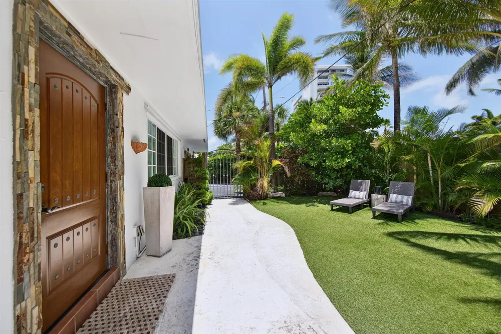 1929 S Ocean Drive Fort Lauderdale, FL 33316