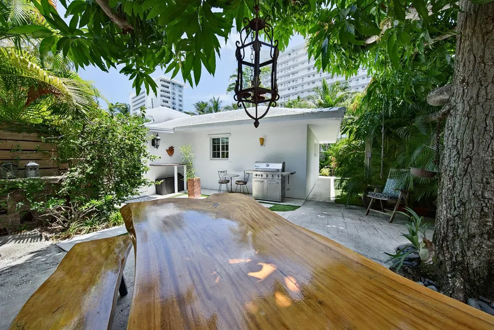 1929 S Ocean Drive Fort Lauderdale, FL 33316