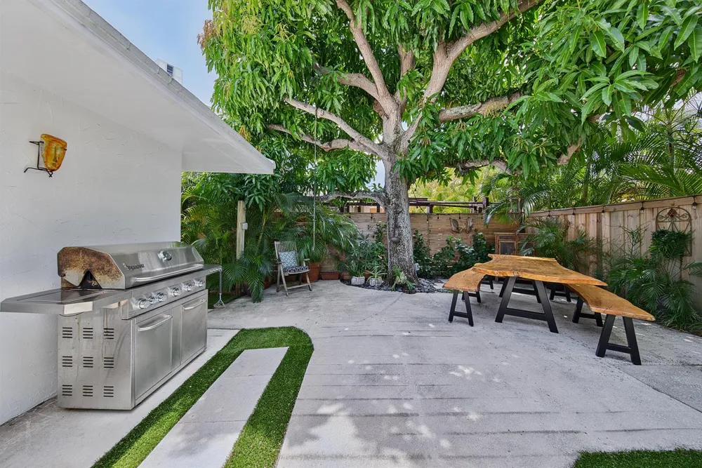 1929 S Ocean Drive Fort Lauderdale, FL 33316