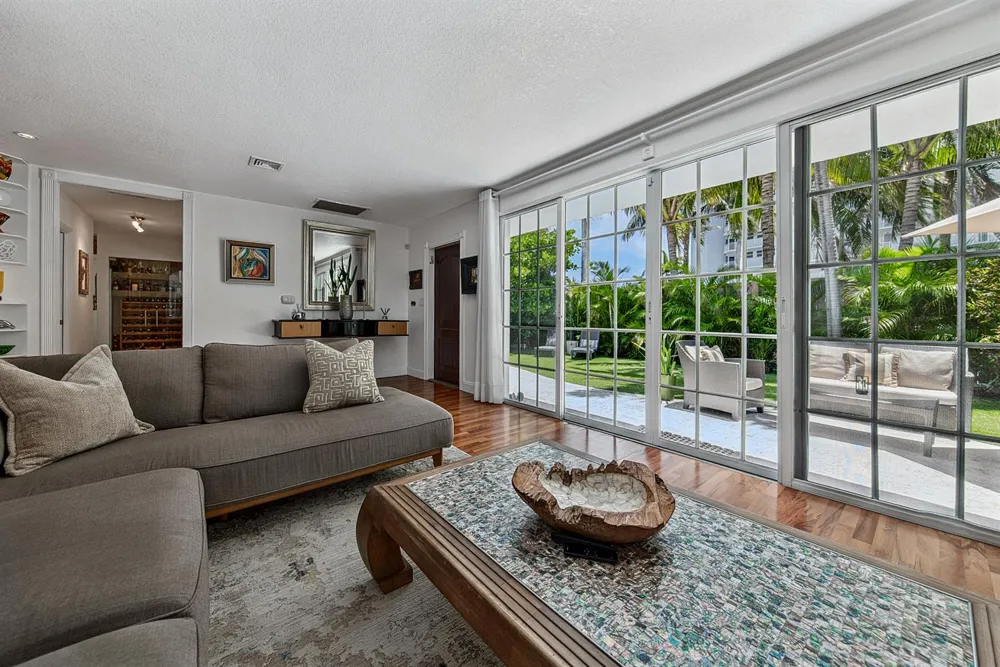 1929 S Ocean Drive Fort Lauderdale, FL 33316