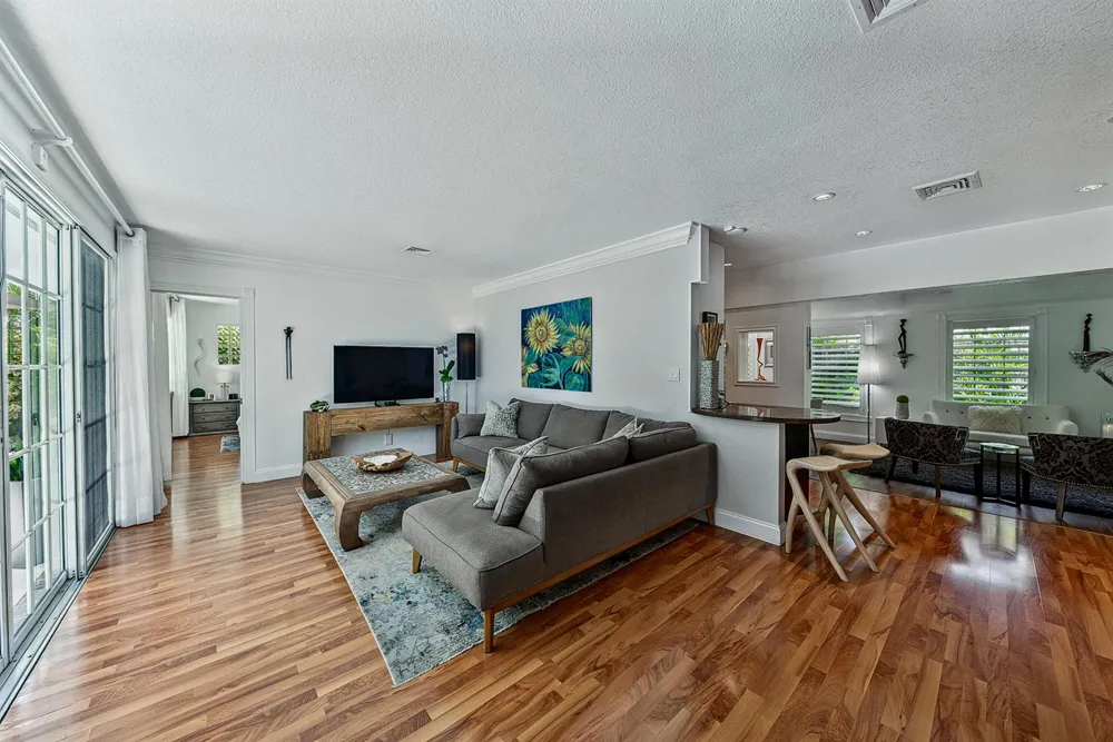 1929 S Ocean Drive Fort Lauderdale, FL 33316