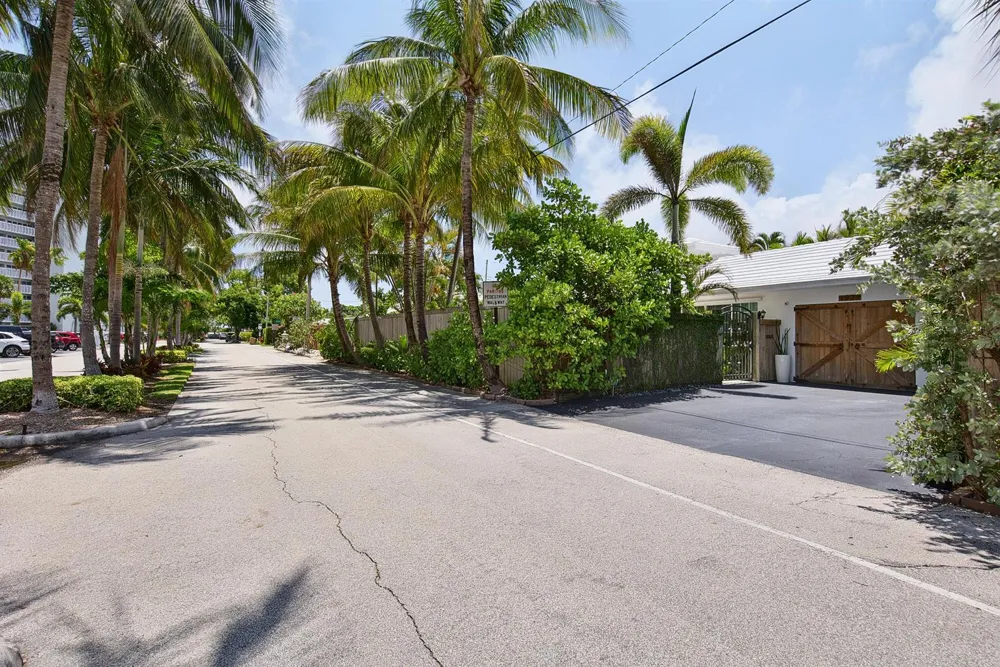 1929 S Ocean Drive Fort Lauderdale, FL 33316
